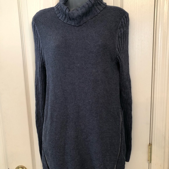 INC International Concepts Blue Gray Turtleneck - Size M - Picture 12 of 14